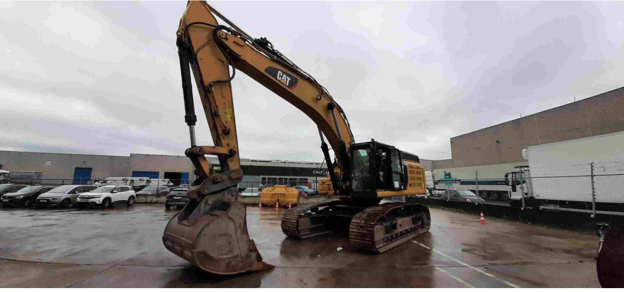 CAT 352F - Kāpurķēžu ekskavators: foto 1 CAT 352F - Kāpurķēžu ekskavators: foto 1