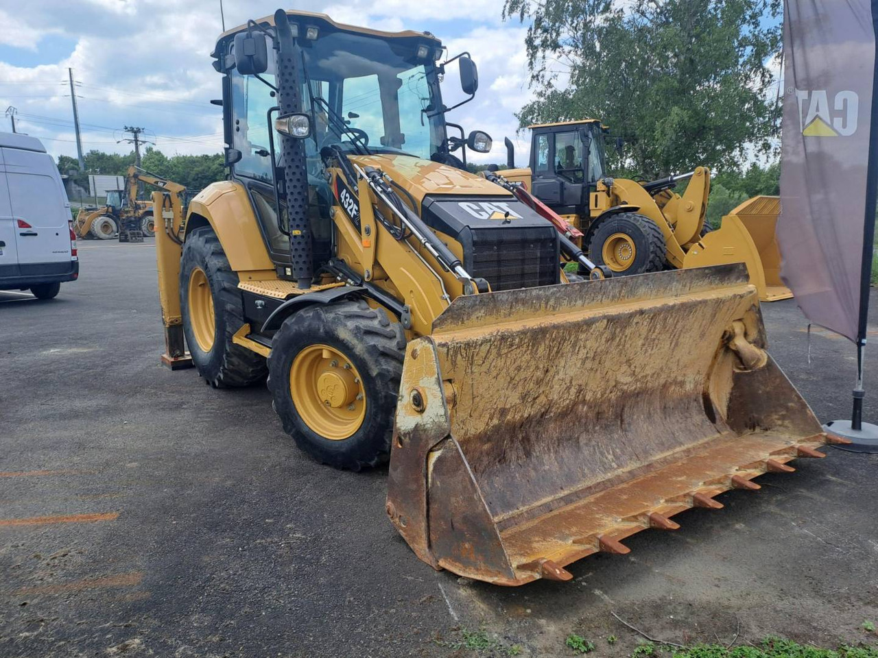CAT 432F2 - Ekskavators-iekrāvējs: foto 2 CAT 432F2 - Ekskavators-iekrāvējs: foto 2