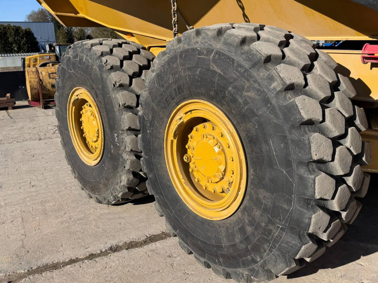 Artikulētias pašizgāzējs CAT 730-04: foto 17
