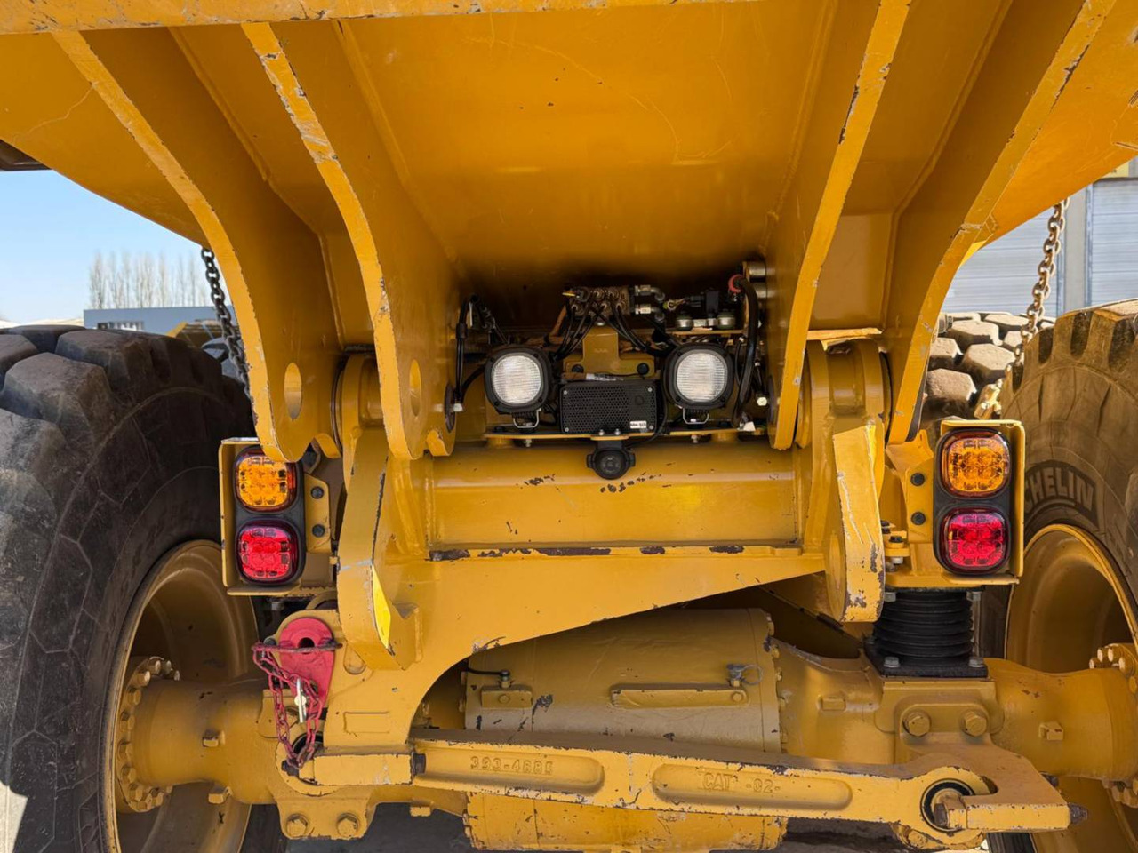 Artikulētias pašizgāzējs CAT 730-04: foto 23
