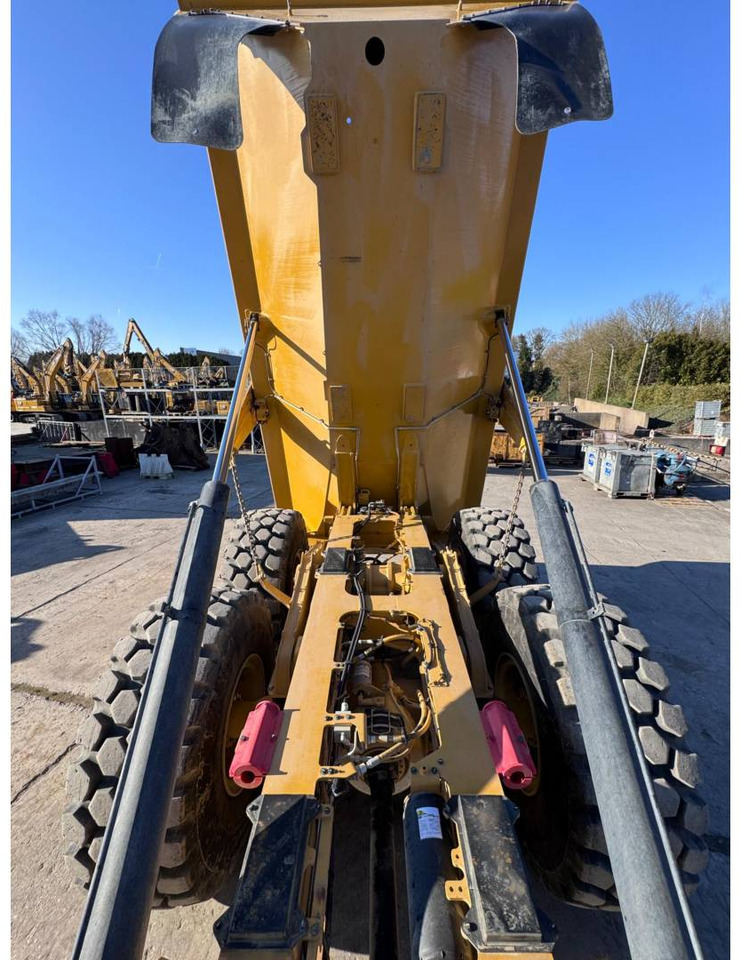 Artikulētias pašizgāzējs CAT 730-04: foto 24