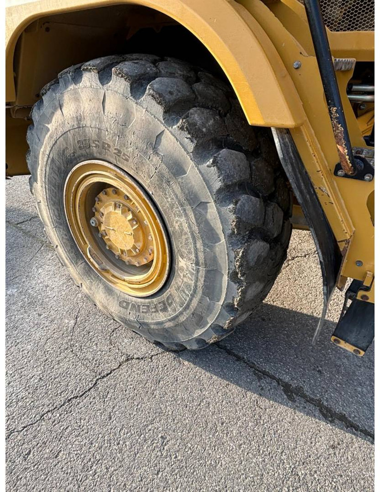Artikulētias pašizgāzējs CAT 730: foto 16