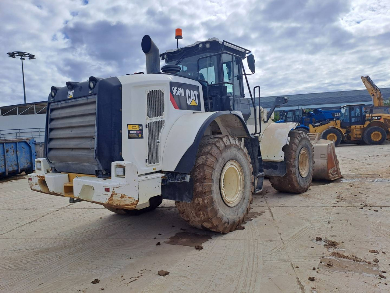 Riteņu iekrāvējs CAT 966M: foto 6
