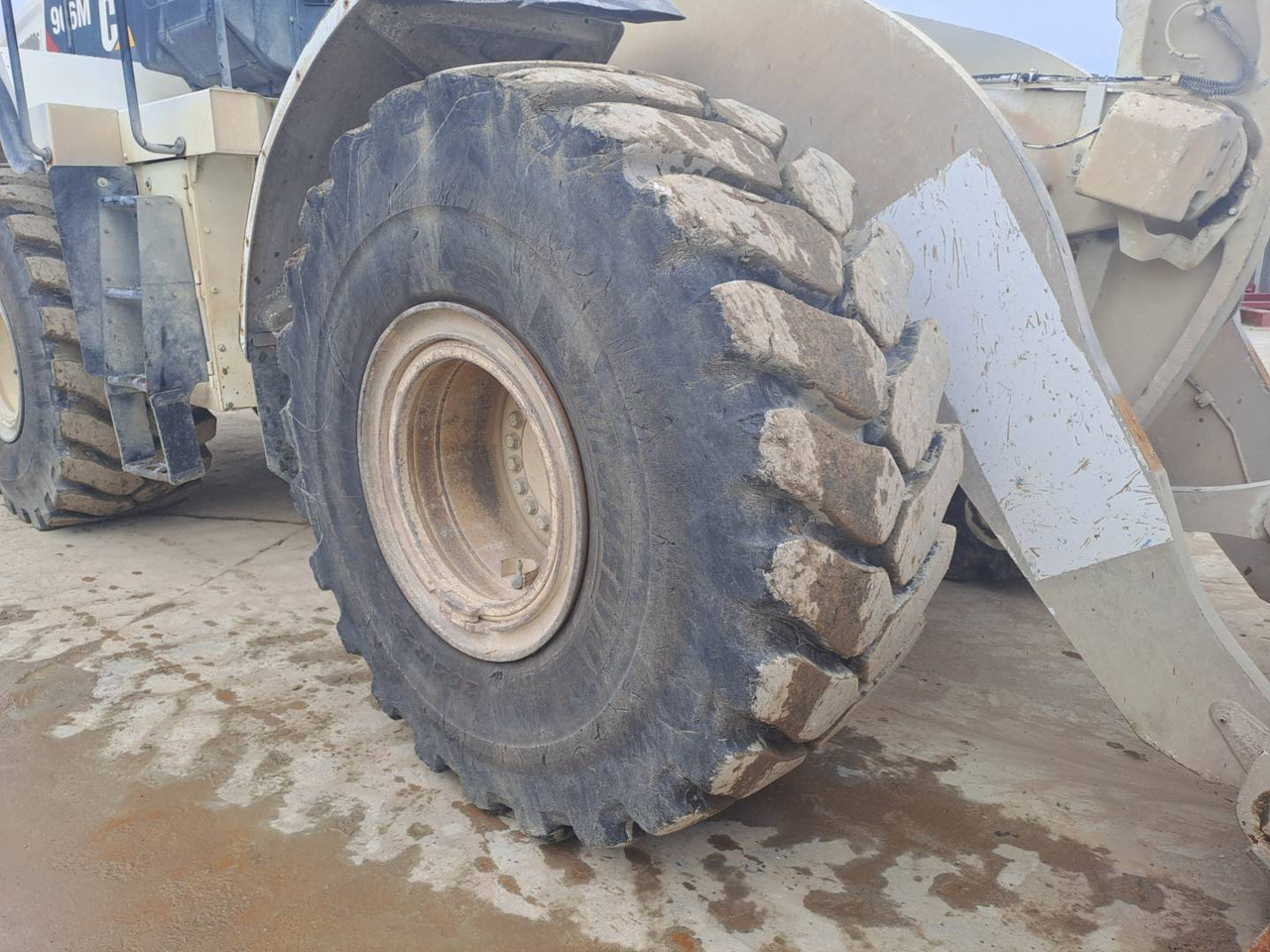 Riteņu iekrāvējs CAT 966M: foto 12