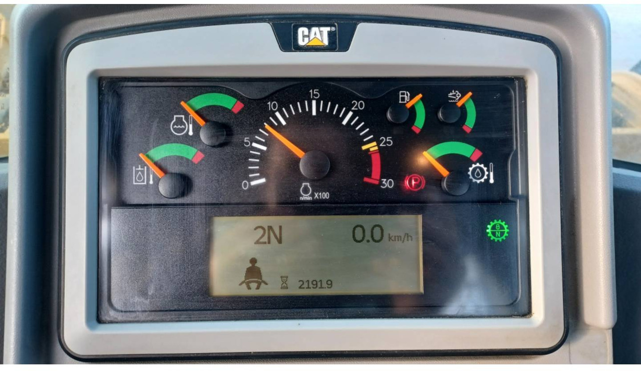 Riteņu iekrāvējs CAT 972M: foto 15