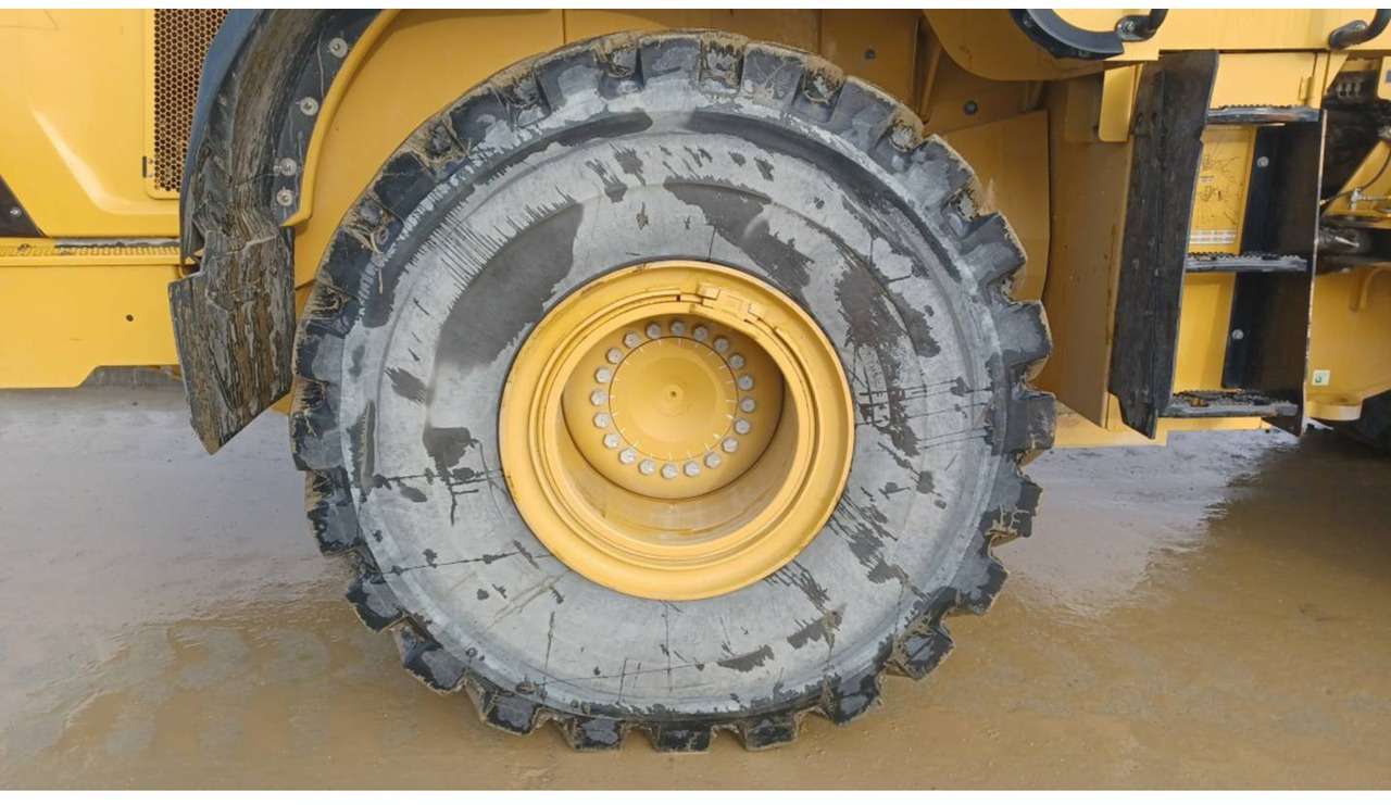 Riteņu iekrāvējs CAT 972M: foto 17