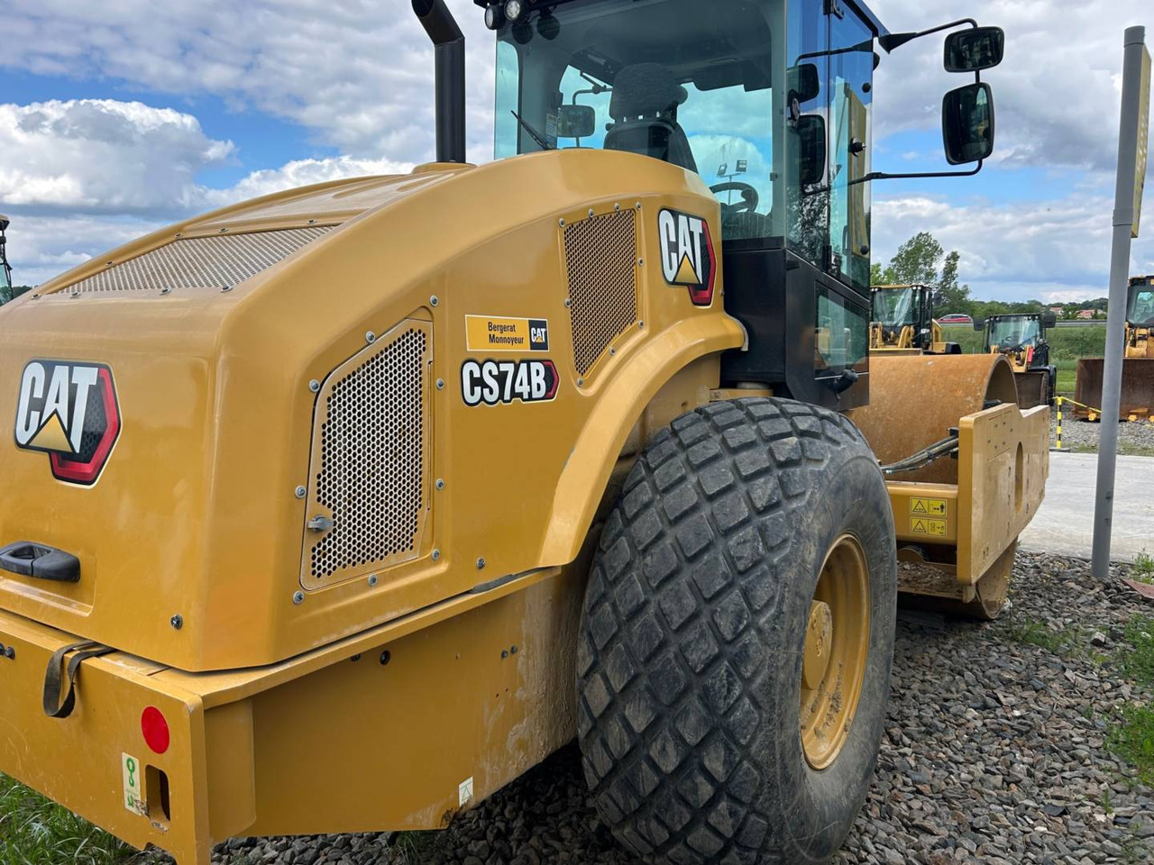 CAT CS74B 4F - Vibrorullis: foto 3 CAT CS74B 4F - Vibrorullis: foto 3