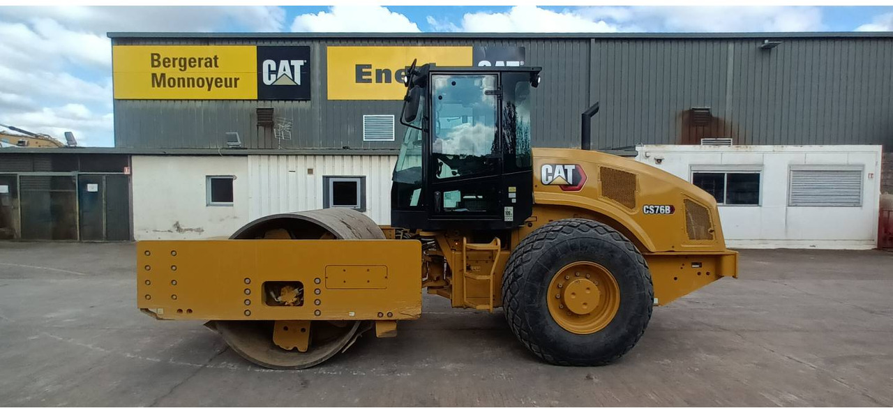 CAT CS76B 4F - Vibrorullis: foto 1 CAT CS76B 4F - Vibrorullis: foto 1