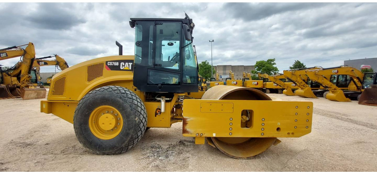 CAT CS76B 4F - Vibrorullis: foto 2 CAT CS76B 4F - Vibrorullis: foto 2