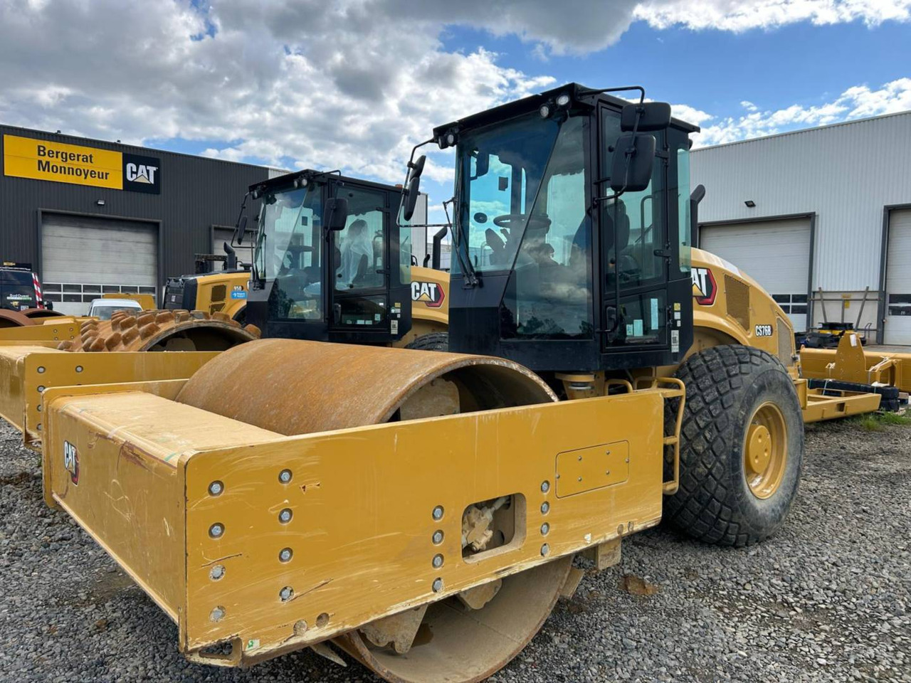 CAT CS76B - Vibrorullis: foto 1 CAT CS76B - Vibrorullis: foto 1