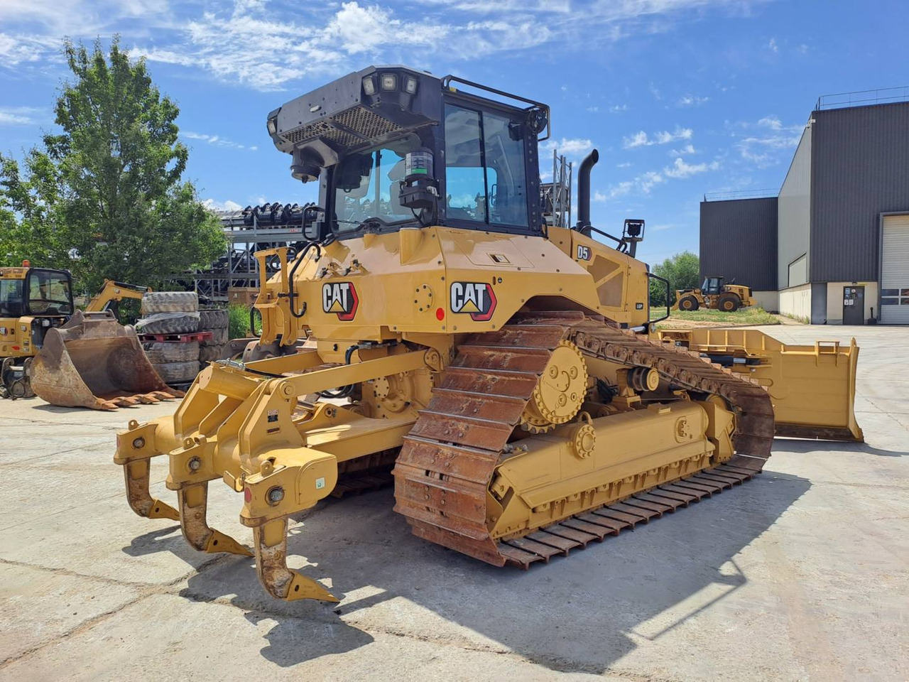 Buldozers CAT D5: foto 8