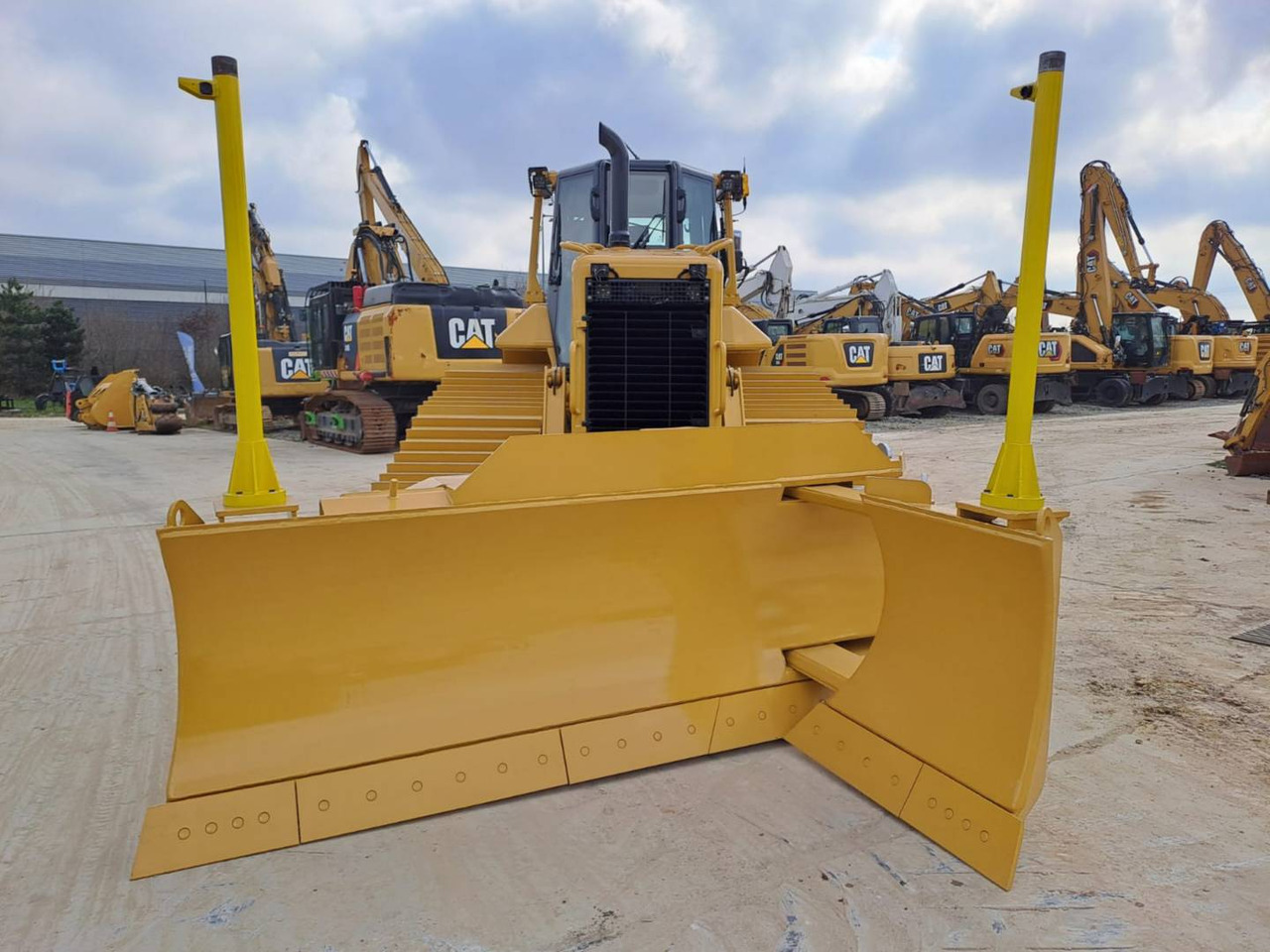 CAT D6NLGP - Buldozers: foto 4 CAT D6NLGP - Buldozers: foto 4