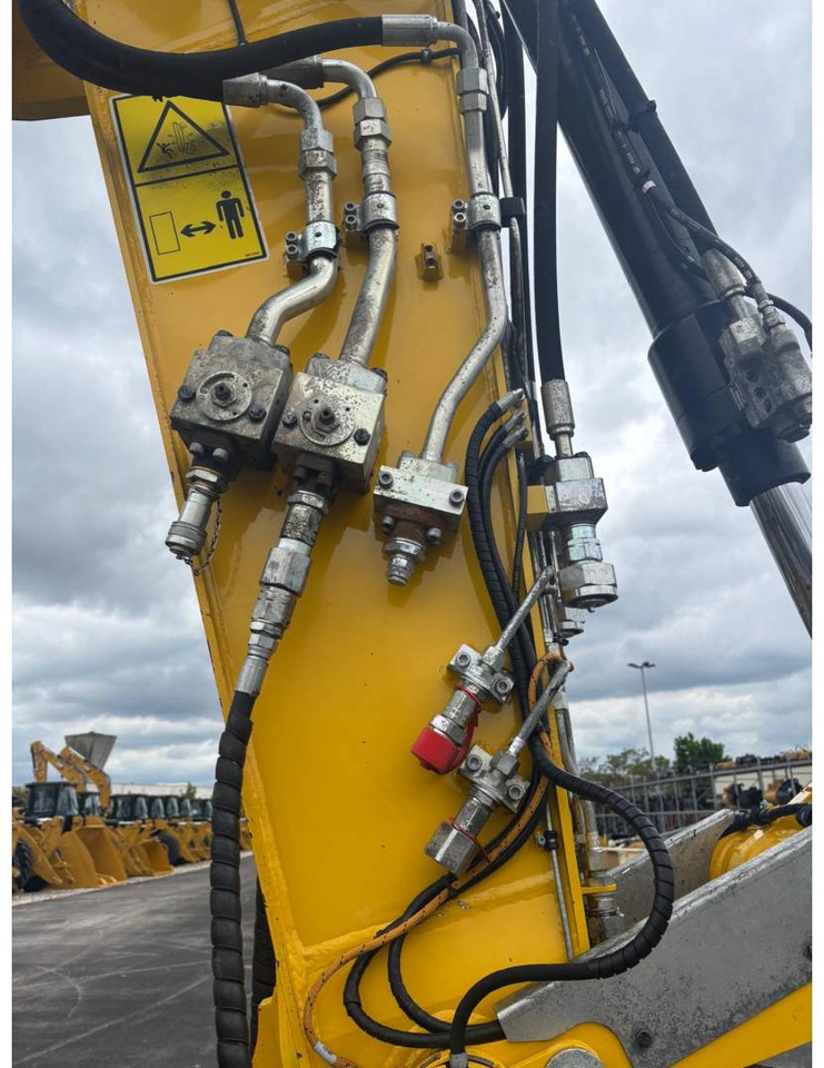 Riteņu ekskavators CAT M323F: foto 22