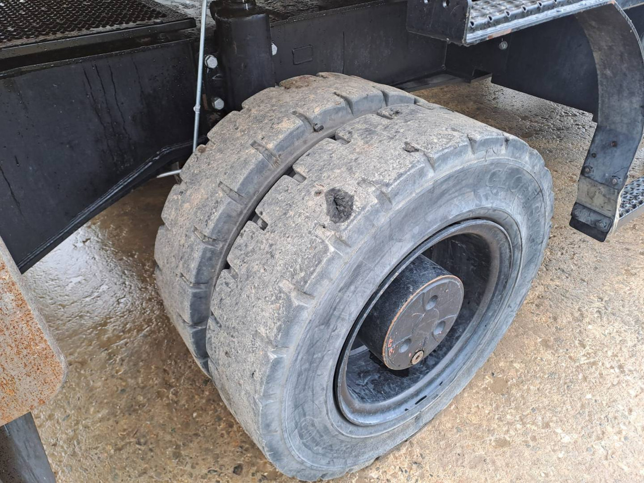 Riteņu ekskavators CAT MH3024: foto 8