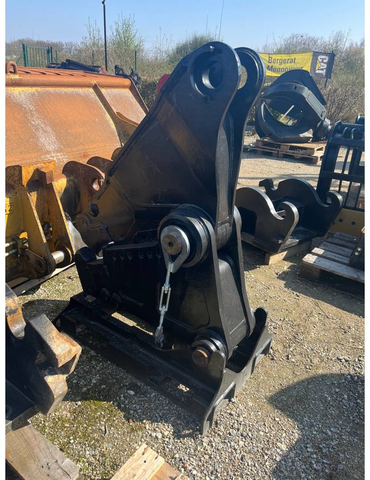 CAT MP318/CC - Demolēšanas šķēres - Celtniecības tehnika: foto 4 CAT MP318/CC - Demolēšanas šķēres - Celtniecības tehnika: foto 4