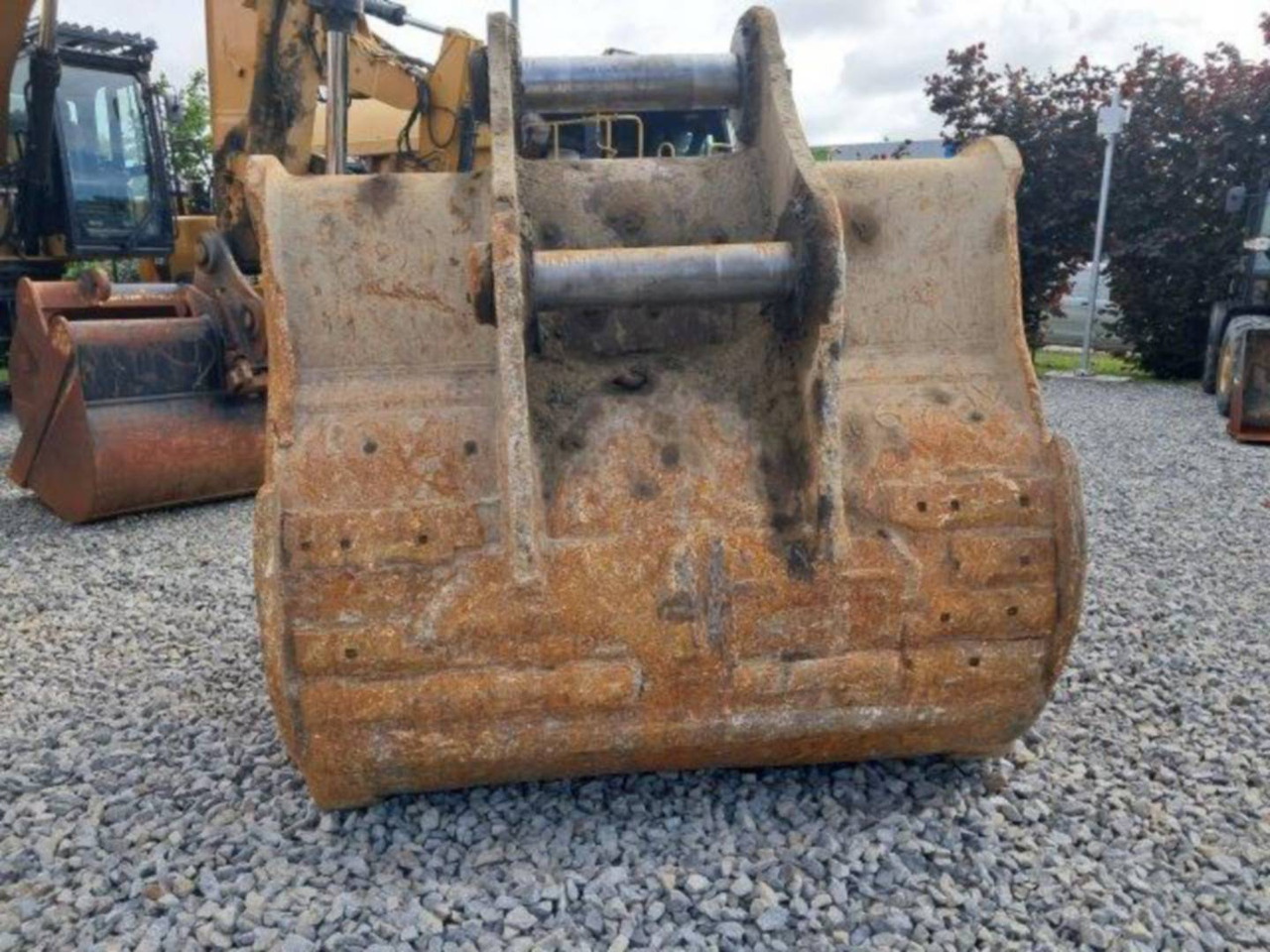 Kāpurķēžu ekskavators HITACHI ZX 670 45: foto 23