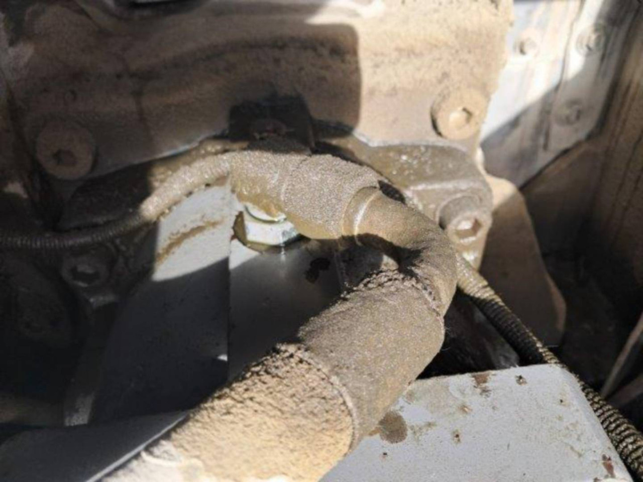 Kāpurķēžu ekskavators HITACHI ZX 670 45: foto 13