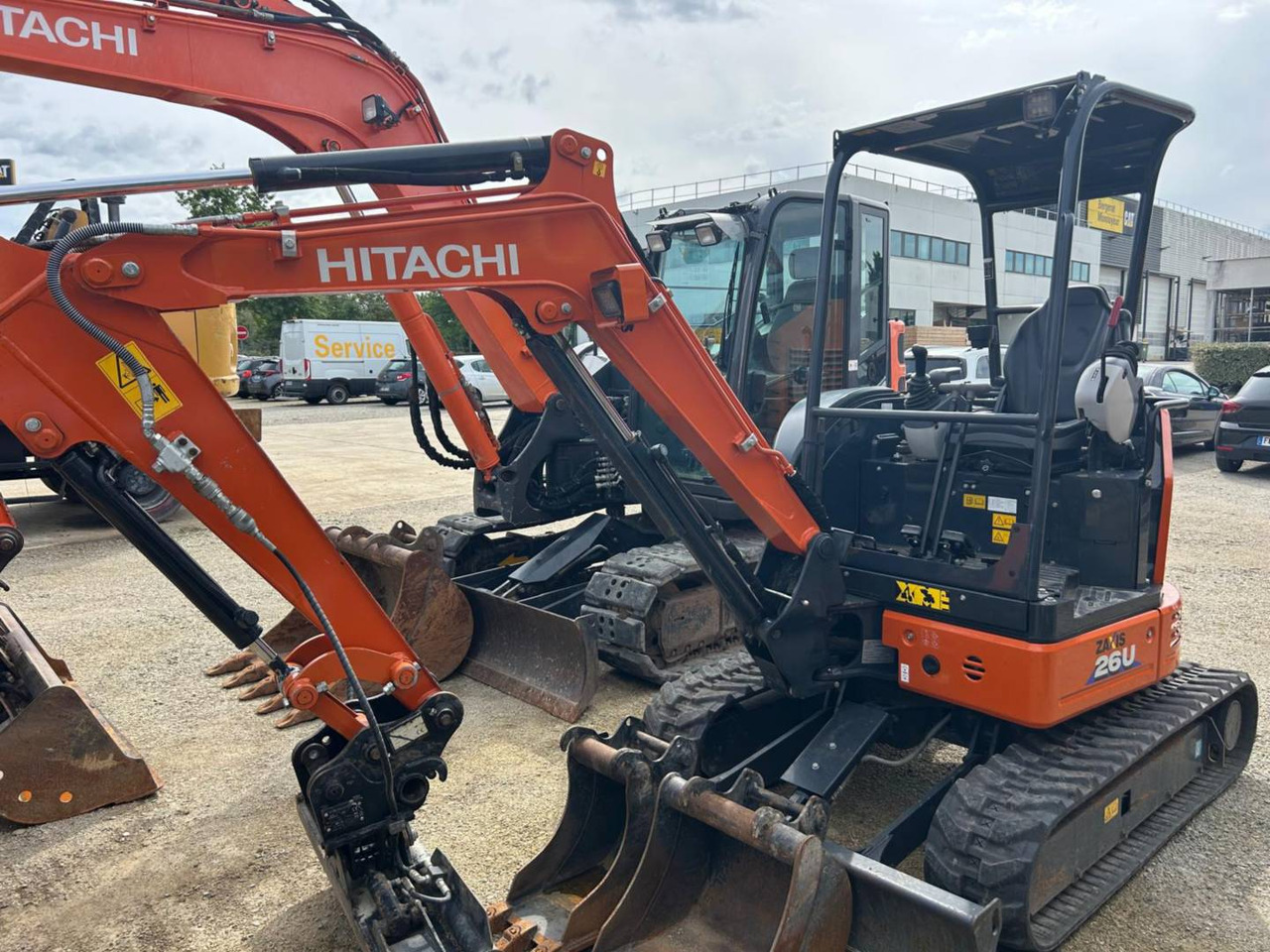 HITACHI ZX26U-6 - Kāpurķēžu ekskavators: foto 1 HITACHI ZX26U-6 - Kāpurķēžu ekskavators: foto 1