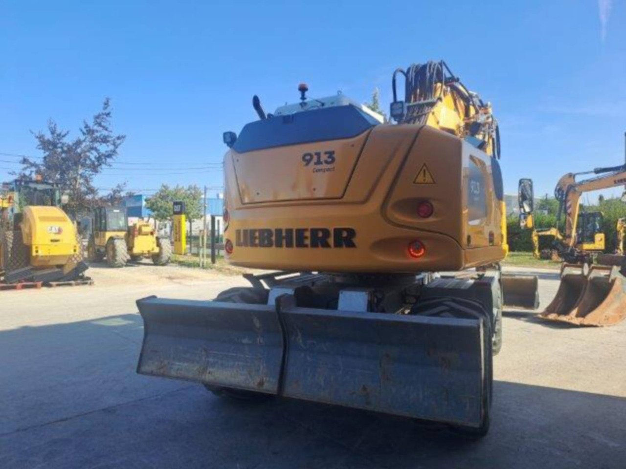 LIEBHERR A913 - Riteņu ekskavators: foto 3 LIEBHERR A913 - Riteņu ekskavators: foto 3