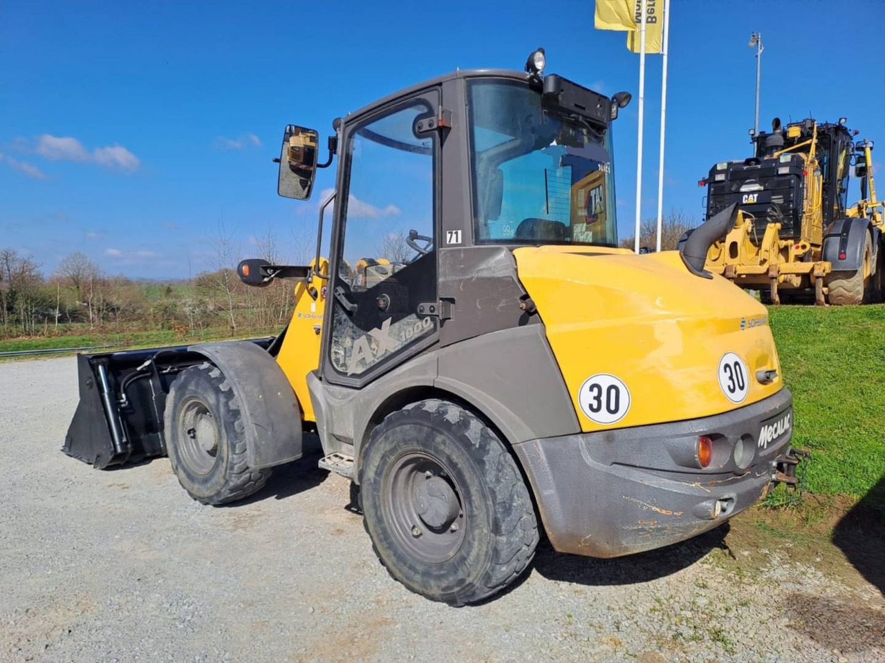 MECALAC AX1000 - Kompaktiekrāvējs: foto 4 MECALAC AX1000 - Kompaktiekrāvējs: foto 4
