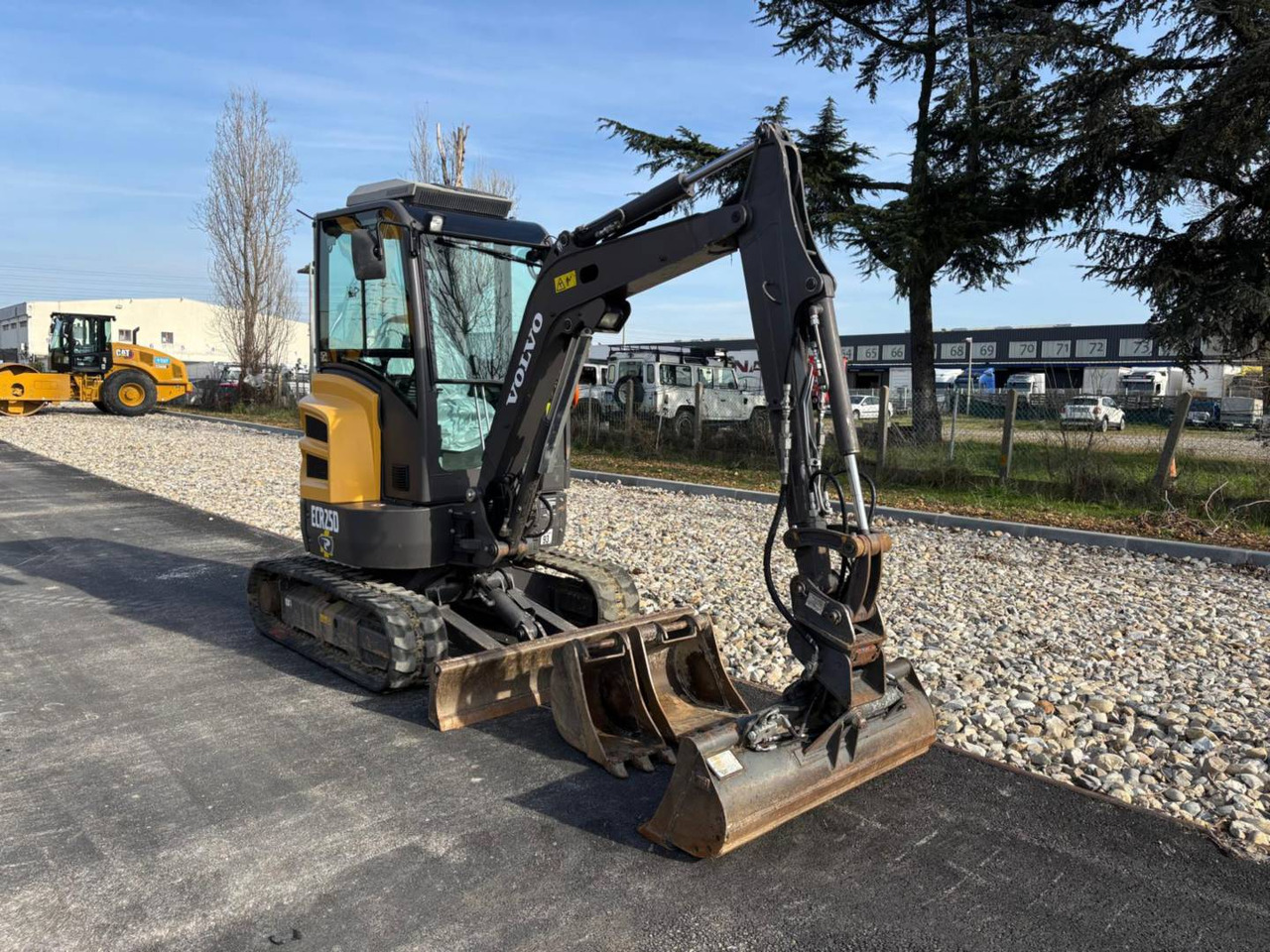 VOLVO CONSTRUCTION EQUIPMENT ECR25D - Kāpurķēžu ekskavators: foto 1 VOLVO CONSTRUCTION EQUIPMENT ECR25D - Kāpurķēžu ekskavators: foto 1