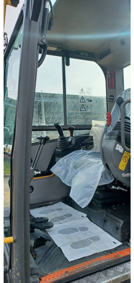 Kāpurķēžu ekskavators VOLVO CONSTRUCTION EQUIPMENT ECR58D: foto 10