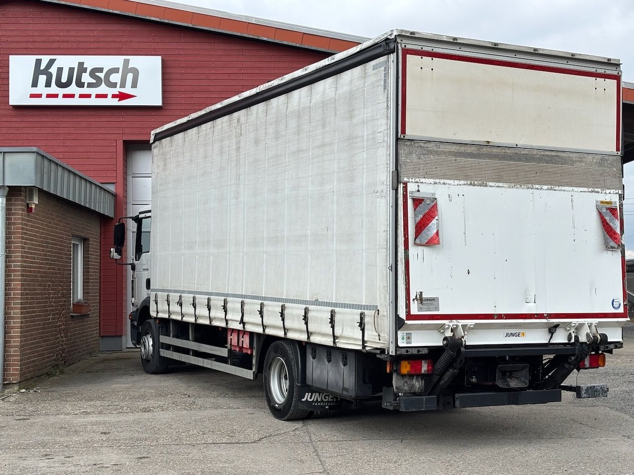 MAN TGM 15.250 BL Pritsche/Lbw, Edscha, - Kravas automašīna ar tentu: foto 4 MAN TGM 15.250 BL Pritsche/Lbw, Edscha, - Kravas automašīna ar tentu: foto 4