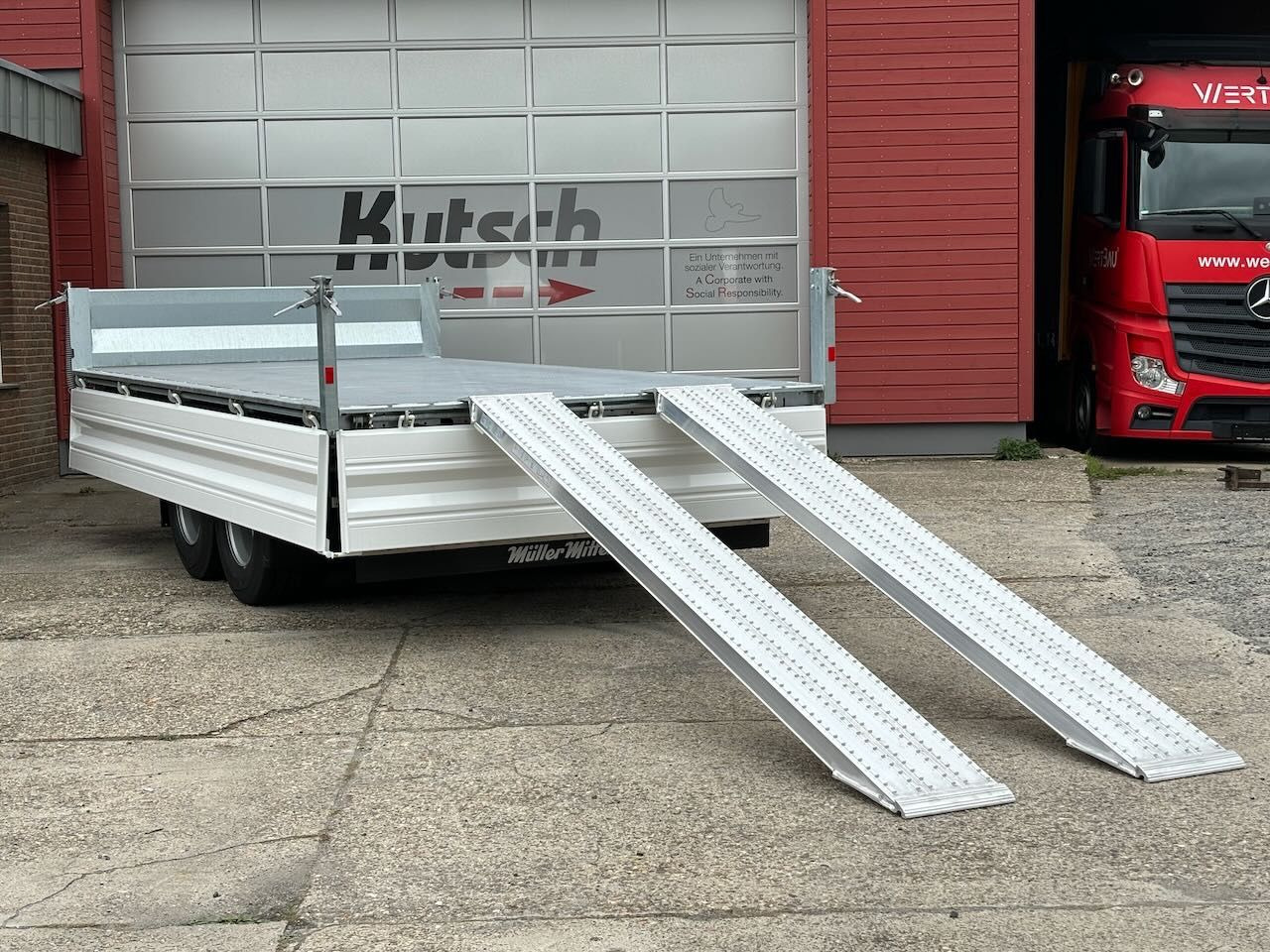 Müller-Mitteltal KA-TA-R 11,9/024 Breitreifen, Alu-Rampen, LED - Piekabe pašizgāzējs: foto 1 Müller-Mitteltal KA-TA-R 11,9/024 Breitreifen, Alu-Rampen, LED - Piekabe pašizgāzējs: foto 1