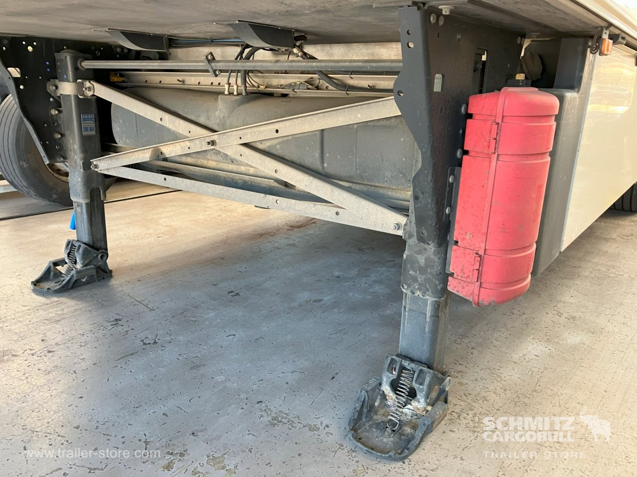 SCHMITZ Semiremolque Frigo Standard Double deck - Puspiekabe izotermiskais: foto 4 SCHMITZ Semiremolque Frigo Standard Double deck - Puspiekabe izotermiskais: foto 4