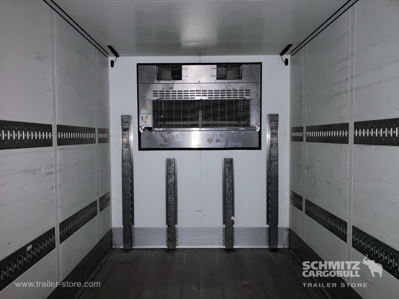 SCHMITZ Semiremolque Frigo Standard Double deck - Puspiekabe izotermiskais: foto 2 SCHMITZ Semiremolque Frigo Standard Double deck - Puspiekabe izotermiskais: foto 2