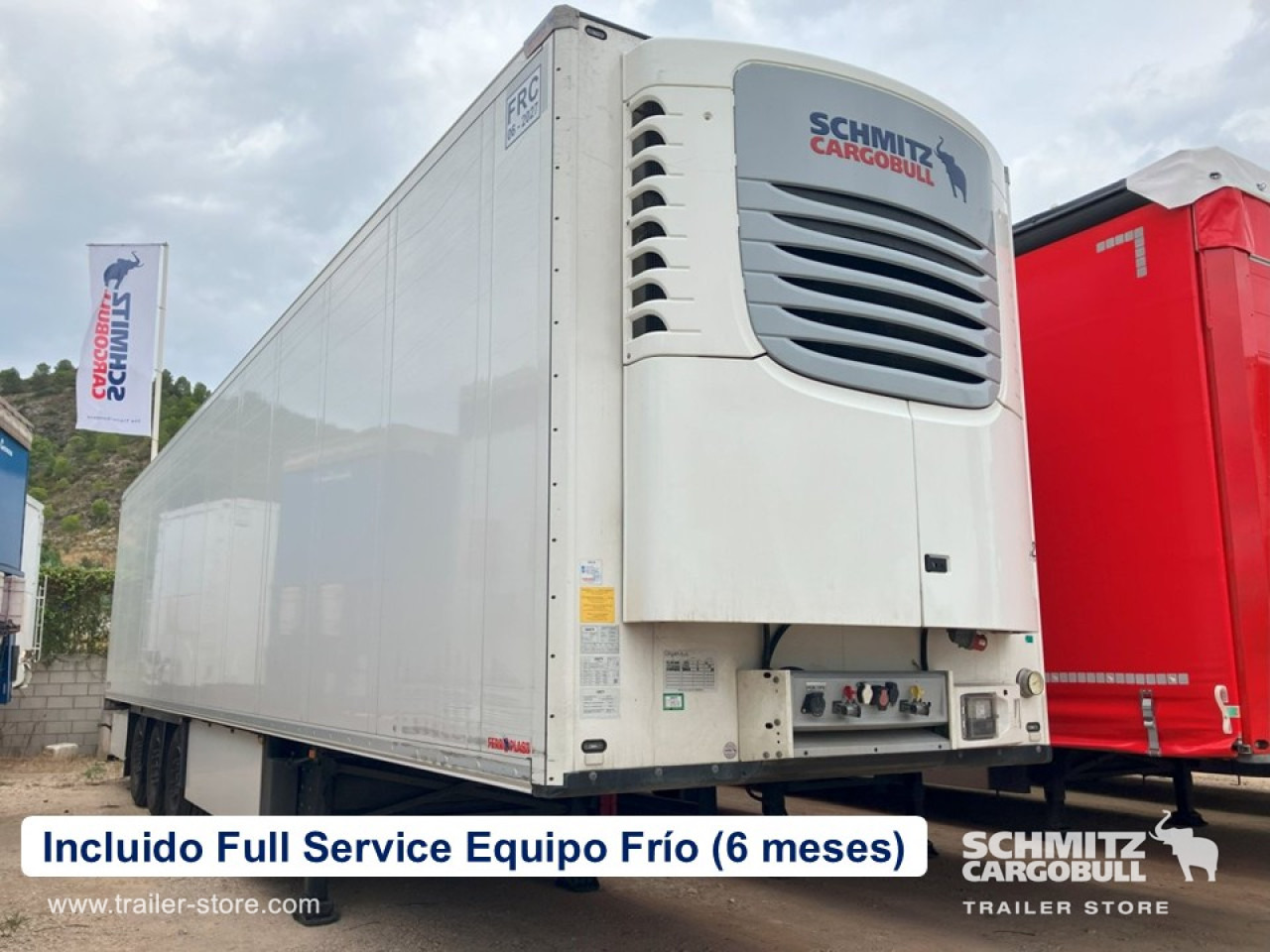 SCHMITZ Semiremolque Frigo Standard - Puspiekabe izotermiskais: foto 1 SCHMITZ Semiremolque Frigo Standard - Puspiekabe izotermiskais: foto 1