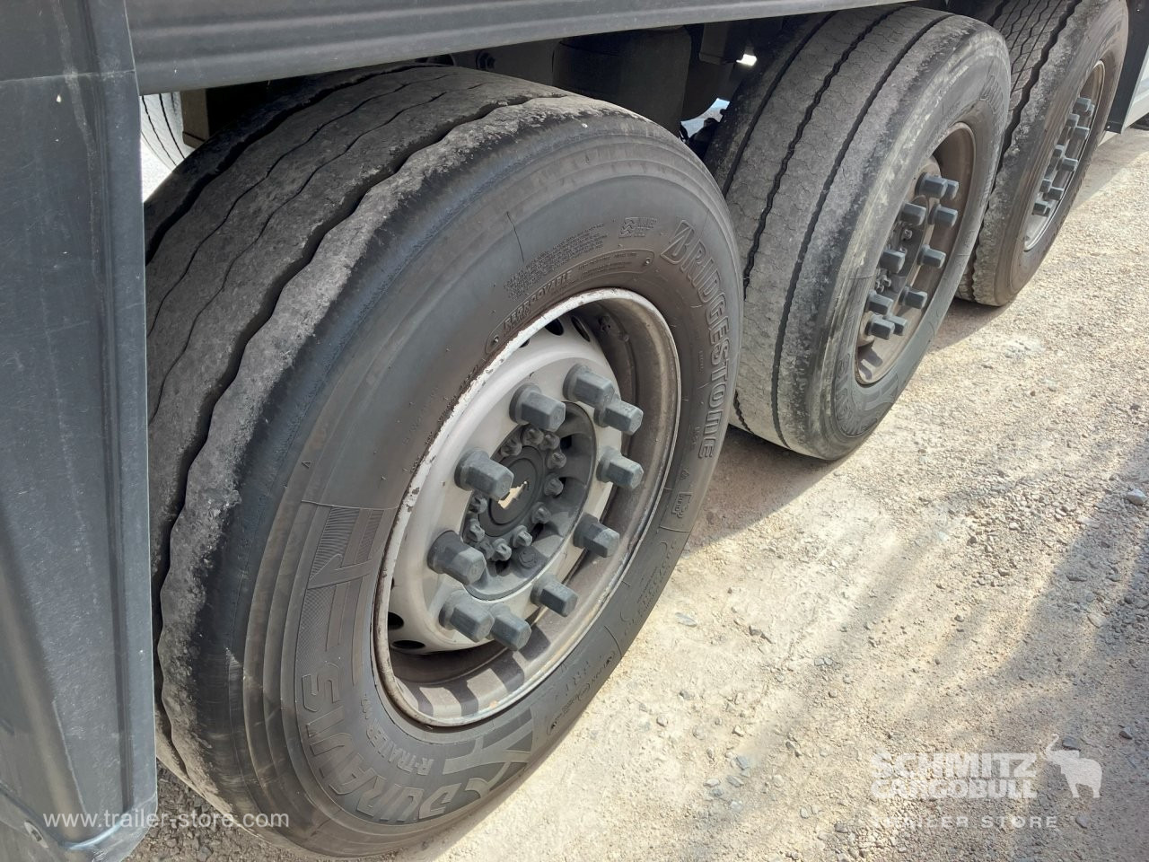 SCHMITZ Semiremolque Frigo Standard - Puspiekabe izotermiskais: foto 2 SCHMITZ Semiremolque Frigo Standard - Puspiekabe izotermiskais: foto 2