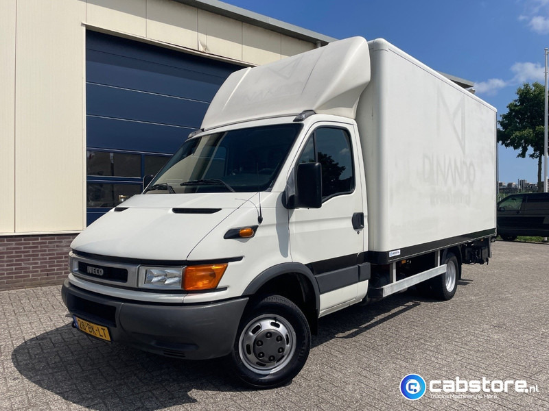 Iveco 40C 40C12 EURO 3 4x2 Bakwagen Euro 3 - Bouwjaar 2003 - APK tot 10-05-2026 -Handgeschakelde versnellingsbak - Furgons ar slēgtā virsbūve: foto 2 Iveco 40C 40C12 EURO 3 4x2 Bakwagen Euro 3 - Bouwjaar 2003 - APK tot 10-05-2026 -Handgeschakelde versnellingsbak - Furgons ar slēgtā virsbūve: foto 2