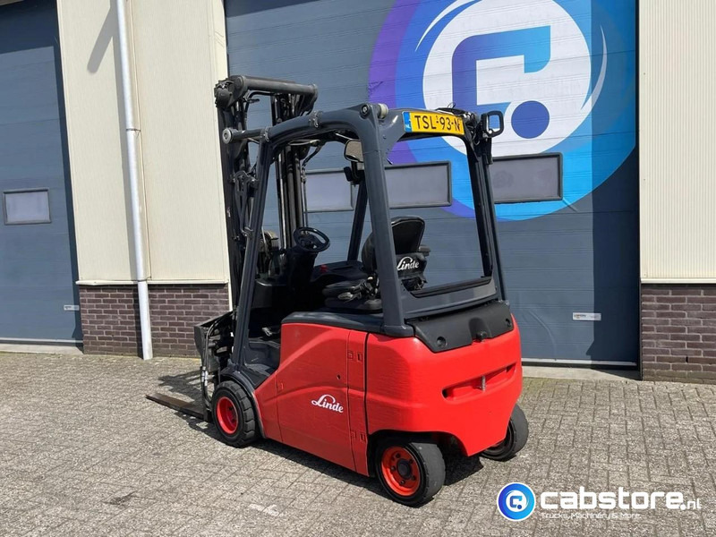 Linde E18PH-01 Elektrische hef truck - Electric Forklift - Year 2011- Side shift - Vorkverstelling - Autokrāvējs: foto 4 Linde E18PH-01 Elektrische hef truck - Electric Forklift - Year 2011- Side shift - Vorkverstelling - Autokrāvējs: foto 4