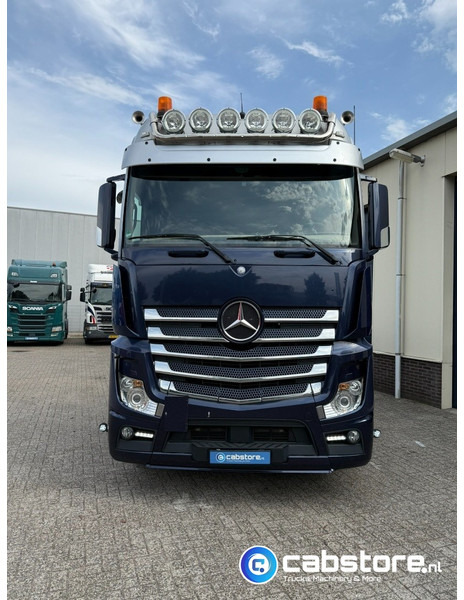 Mercedes-Benz ACTROS 3663 Euro 6 - 8x2 - RETARDER - Bouwjaar 09-2017 - 30 Ton's Container Kabelsysteem - Km 476.892 - Good condition - Kravas automašīna - kabeļu sistēma: foto 4 Mercedes-Benz ACTROS 3663 Euro 6 - 8x2 - RETARDER - Bouwjaar 09-2017 - 30 Ton's Container Kabelsysteem - Km 476.892 - Good condition - Kravas automašīna - kabeļu sistēma: foto 4