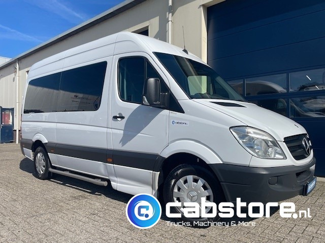 Mercedes-Benz SPRINTER 211 CDI - L2/H2- Automatische versnellingsbak - 9 Persoons - Bouwjaar 2009 - APK tot 17-01-2026 ! - Side bars - Privacy glas - Airco - Mikroautobuss, Pasažieru furgons: foto 1 Mercedes-Benz SPRINTER 211 CDI - L2/H2- Automatische versnellingsbak - 9 Persoons - Bouwjaar 2009 - APK tot 17-01-2026 ! - Side bars - Privacy glas - Airco - Mikroautobuss, Pasažieru furgons: foto 1