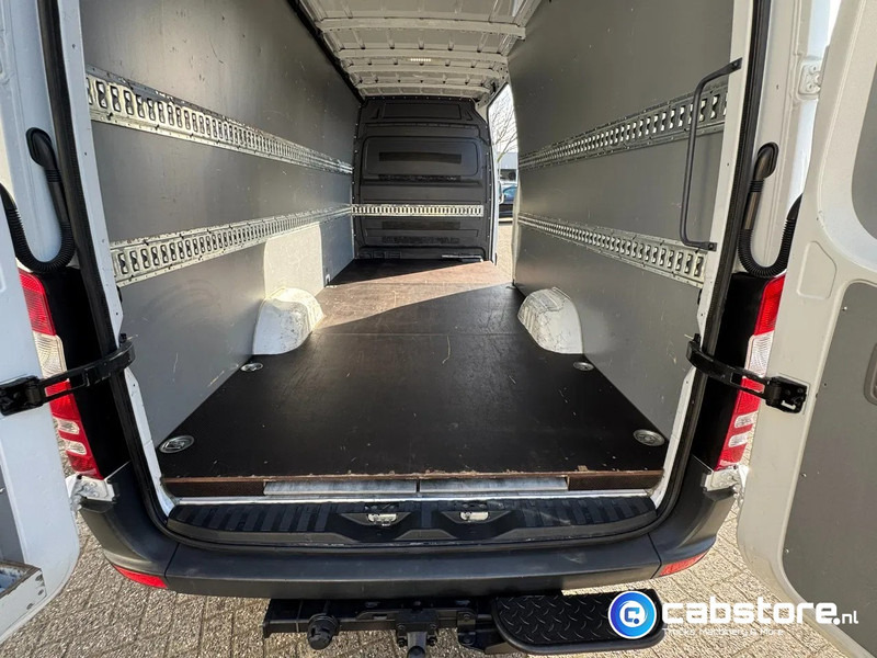 Mercedes-Benz Sprinter 316 CDI L3/H2 316 CDI Euro 5 - L3/H2 - Automaat - Geïntegreerde rijplaten in vloer - Bearlock - Year 2015 - Nieuwe banden - Kravas mikroautobuss: foto 4 Mercedes-Benz Sprinter 316 CDI L3/H2 316 CDI Euro 5 - L3/H2 - Automaat - Geïntegreerde rijplaten in vloer - Bearlock - Year 2015 - Nieuwe banden - Kravas mikroautobuss: foto 4