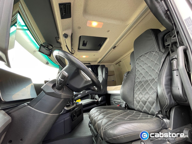 Vilcējs Mercedes-Benz Actros 3363 6x4 SLT Euro 6 3363 6x4 SLT Euro 6 - Zwaartransport - Heavy Load - Schwertransporte - 140 Ton - Year 2024 - Km 35.788 !! - Turbo Retarder Clutch - LIKE NEW !!: foto 18