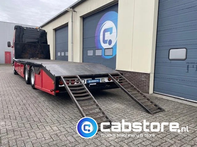 Volvo FH 12.460 6x2R Euro 3 - Oprijwagen - Machinetransporter - Year 2002 - APK tot 11-2025 - MANUAL - NL Truck - Autovedējs: foto 4 Volvo FH 12.460 6x2R Euro 3 - Oprijwagen - Machinetransporter - Year 2002 - APK tot 11-2025 - MANUAL - NL Truck - Autovedējs: foto 4