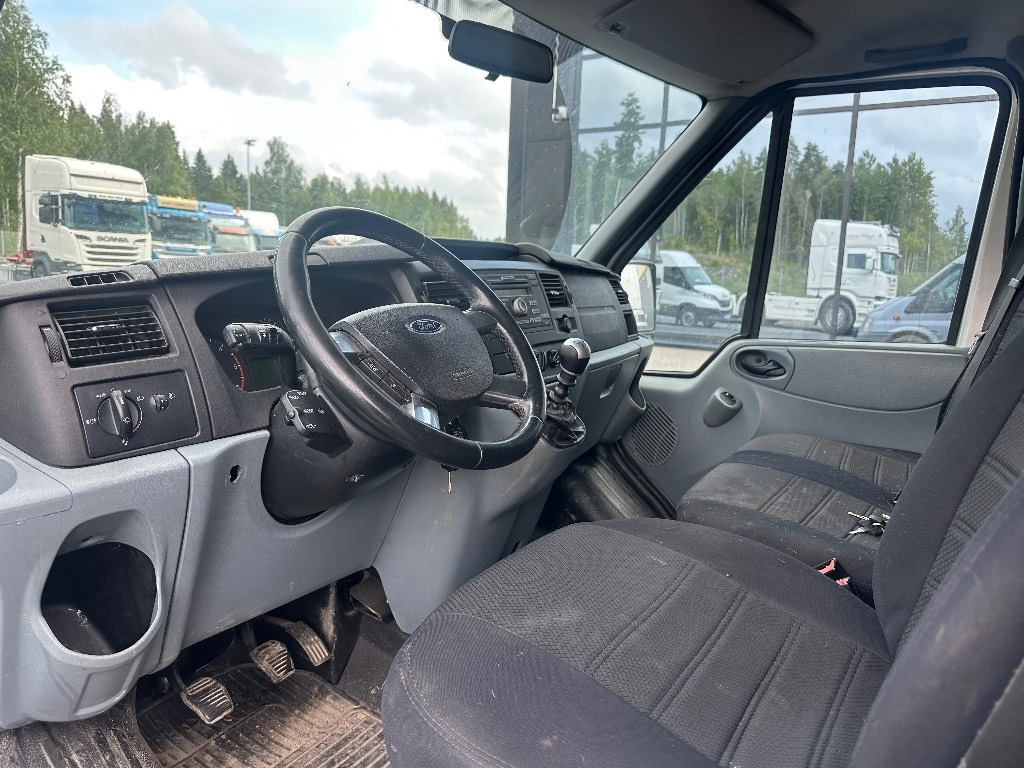 Ford Transit T350 4X4 huoltohyllyt  - Kravas mikroautobuss: foto 5 Ford Transit T350 4X4 huoltohyllyt  - Kravas mikroautobuss: foto 5