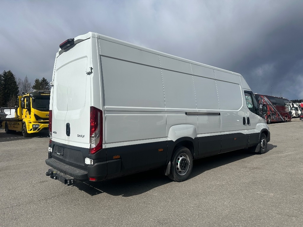 Iveco Daily 35S16A8 16m3 my24 - Kravas mikroautobuss: foto 4 Iveco Daily 35S16A8 16m3 my24 - Kravas mikroautobuss: foto 4