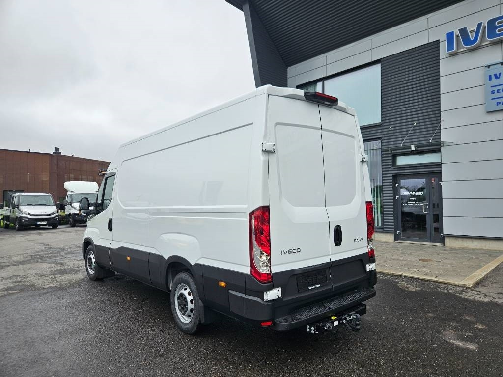 Iveco Daily 35S16A8V 12m3 - Kravas mikroautobuss: foto 4 Iveco Daily 35S16A8V 12m3 - Kravas mikroautobuss: foto 4