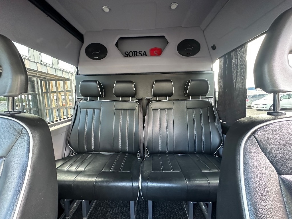 Kravas mikroautobuss Iveco Daily 35S18A8 1+5 hlö retkeilyauto: foto 12