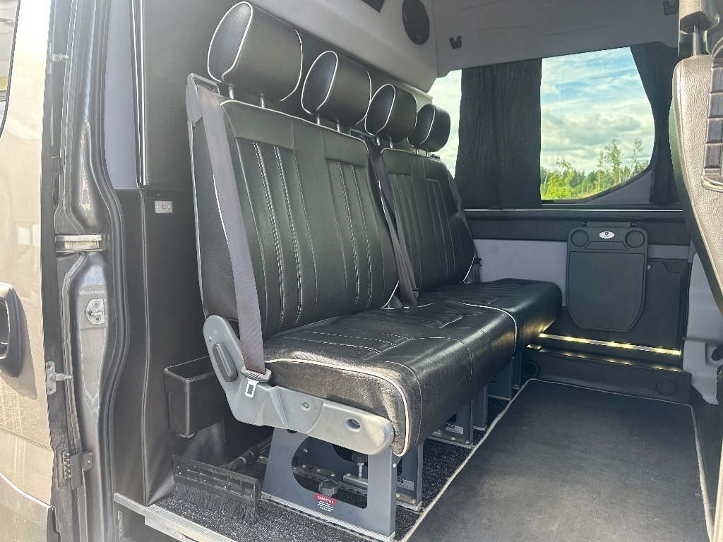 Kravas mikroautobuss Iveco Daily 35S18A8 1+5 hlö retkeilyauto: foto 8