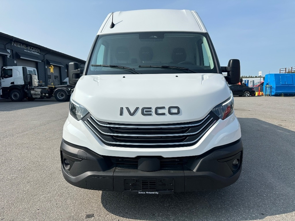 Iveco Daily 35S18A8 12m3 - Kravas mikroautobuss: foto 2 Iveco Daily 35S18A8 12m3 - Kravas mikroautobuss: foto 2