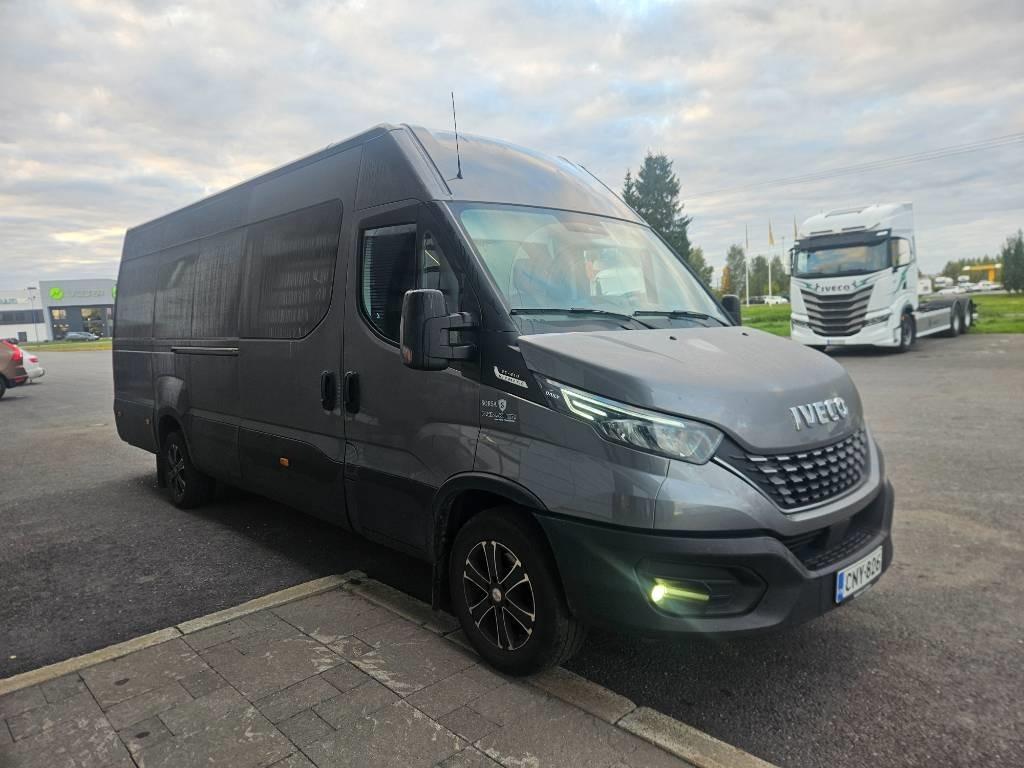 Iveco Daily 35S21A8 5hlö retkis  - Kravas mikroautobuss: foto 2 Iveco Daily 35S21A8 5hlö retkis  - Kravas mikroautobuss: foto 2