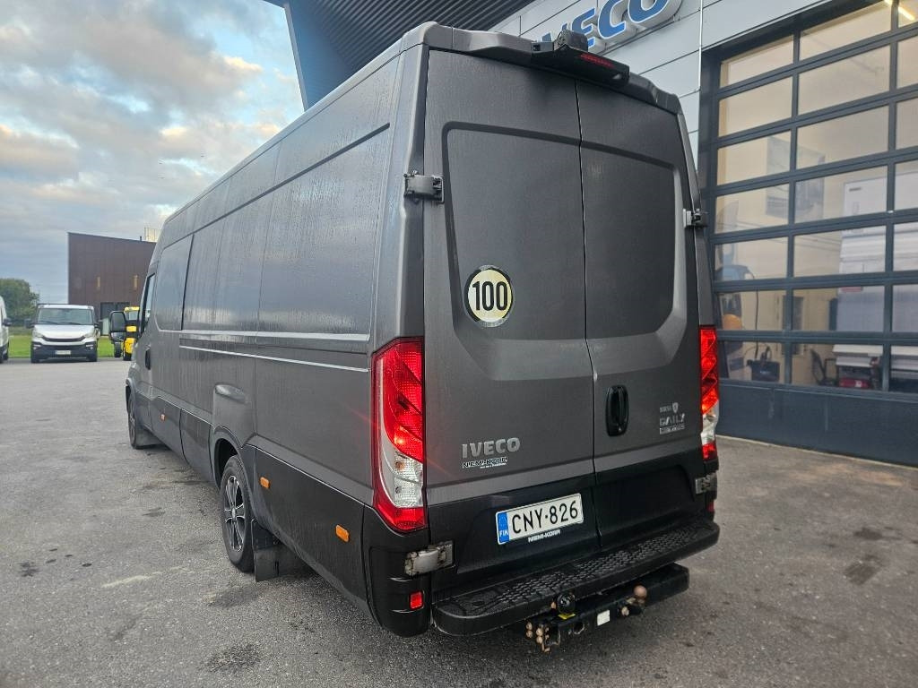 Iveco Daily 35S21A8 5hlö retkis  - Kravas mikroautobuss: foto 4 Iveco Daily 35S21A8 5hlö retkis  - Kravas mikroautobuss: foto 4