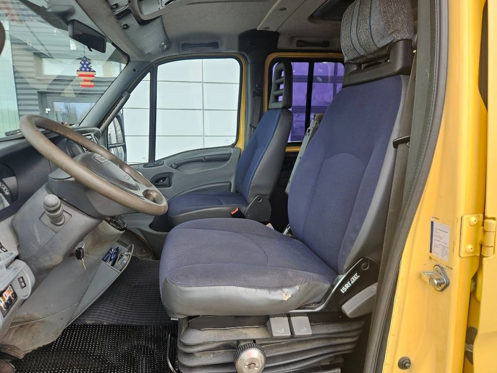 Iveco Daily 65C18 D Palfinger PK3700+ makuuohjaamo  līzingu Iveco Daily 65C18 D Palfinger PK3700+ makuuohjaamo: foto 12
