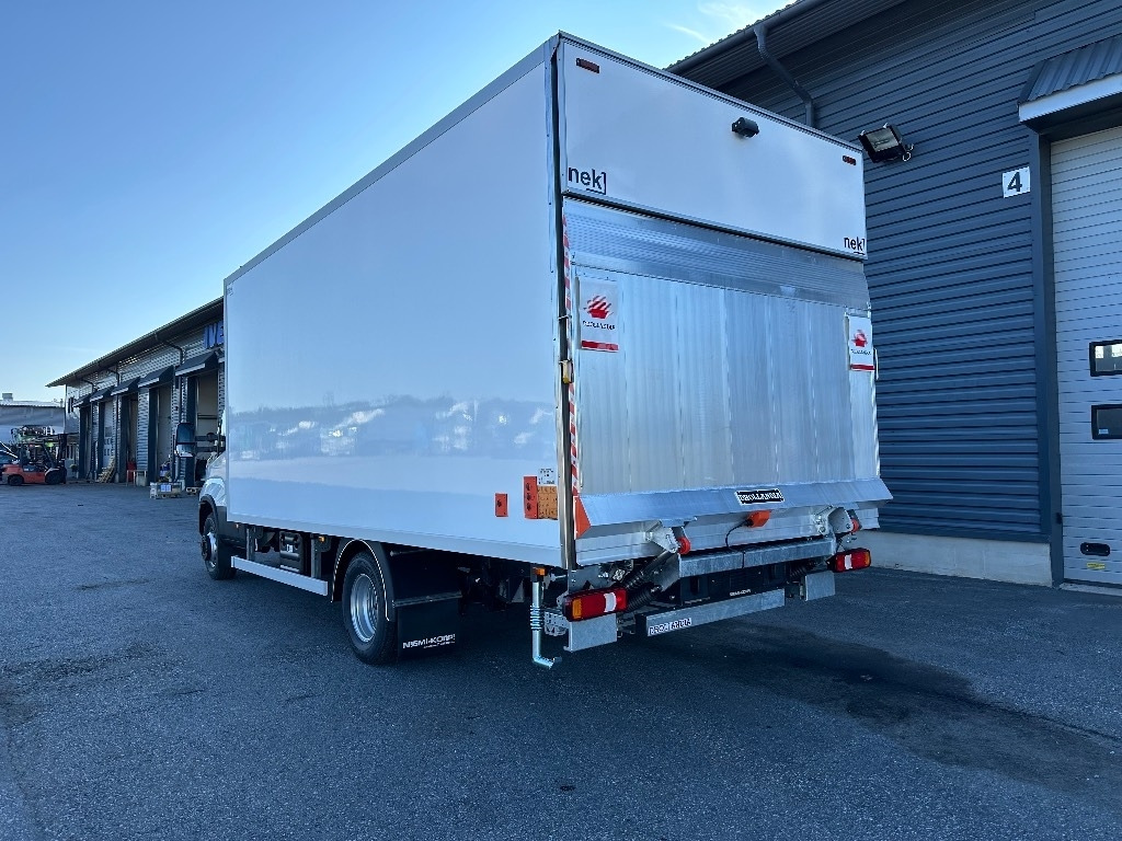 Iveco Daily 72C18 A8 - Furgons ar slēgtā virsbūve: foto 5 Iveco Daily 72C18 A8 - Furgons ar slēgtā virsbūve: foto 5