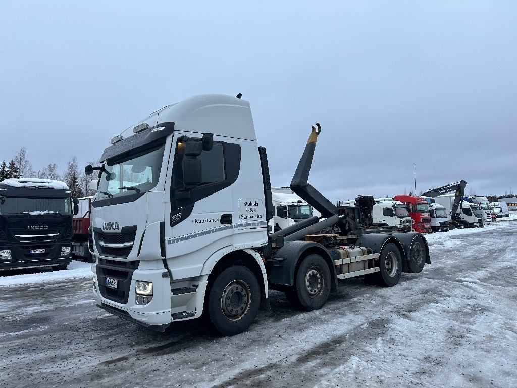 Iveco X-Way 560 8x2 - Pacēlājs ar āķi: foto 1 Iveco X-Way 560 8x2 - Pacēlājs ar āķi: foto 1